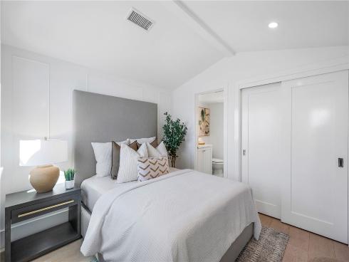 611  Narcissus   Avenue, Corona del Mar, CA