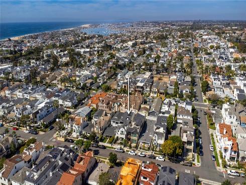611  Narcissus   Avenue, Corona del Mar, CA