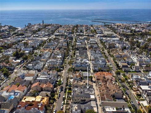 611  Narcissus   Avenue, Corona del Mar, CA