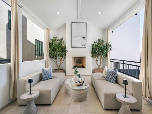 611  Narcissus   Avenue, Corona del Mar, CA