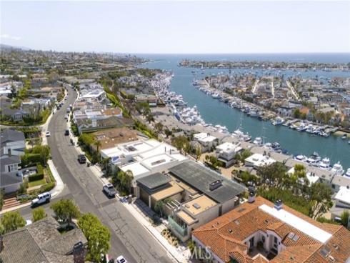 1231  Dolphin  , Corona del Mar, CA