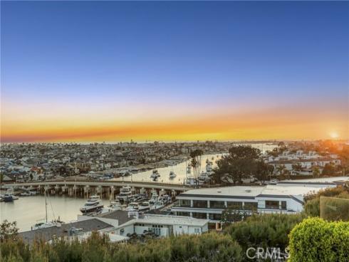 1231  Dolphin  , Corona del Mar, CA