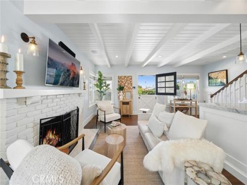 420  Acacia  , Corona del Mar, CA