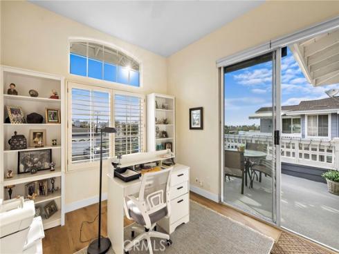 3731  Daffodil  96 , Corona del Mar, CA