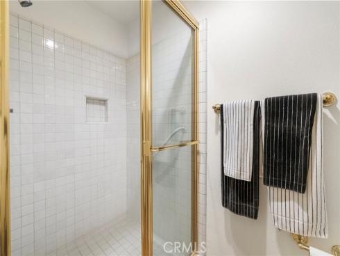 3731  Daffodil  96 , Corona del Mar, CA