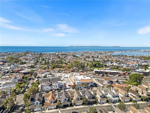 2661  Point Del Mar  , Corona del Mar, CA