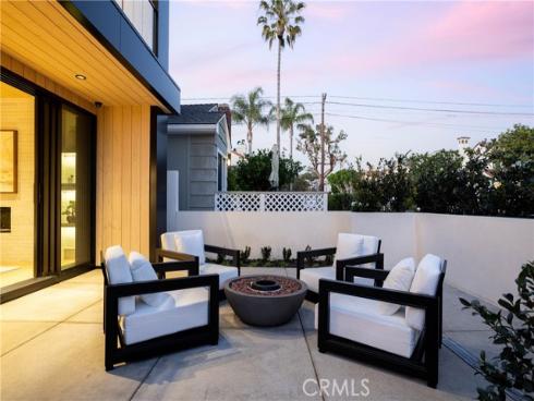 519  Narcissus  A  Avenue, Corona del Mar, CA