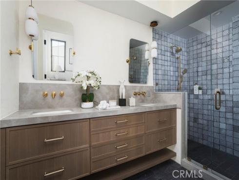 519  Narcissus  B  Avenue, Corona del Mar, CA