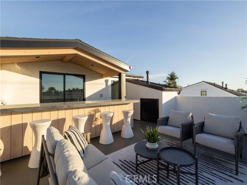 519  Narcissus  B  Avenue, Corona del Mar, CA