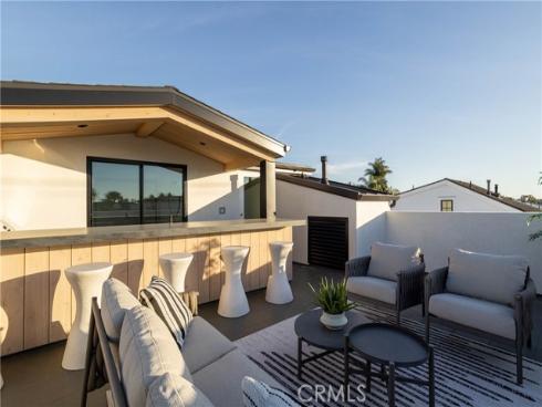 519 Narcissus Avenue, Corona del Mar, CA