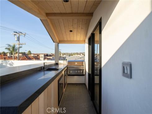 519 Narcissus Avenue, Corona del Mar, CA