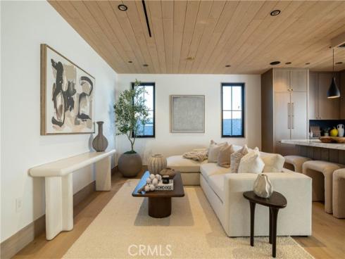 519 Narcissus Avenue, Corona del Mar, CA