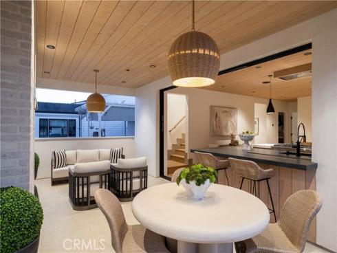 519 Narcissus Avenue, Corona del Mar, CA