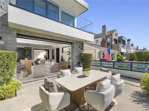 716  Heliotrope  , Corona del Mar, CA
