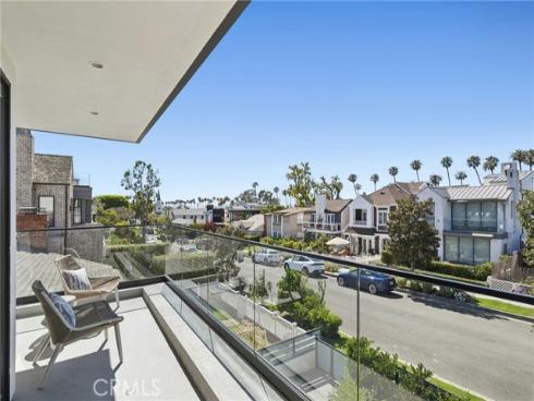 716  Heliotrope  , Corona del Mar, CA