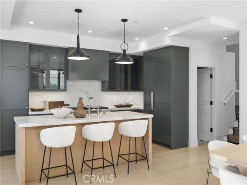 716  Heliotrope  , Corona del Mar, CA