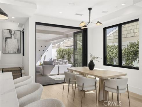 716  Heliotrope  , Corona del Mar, CA