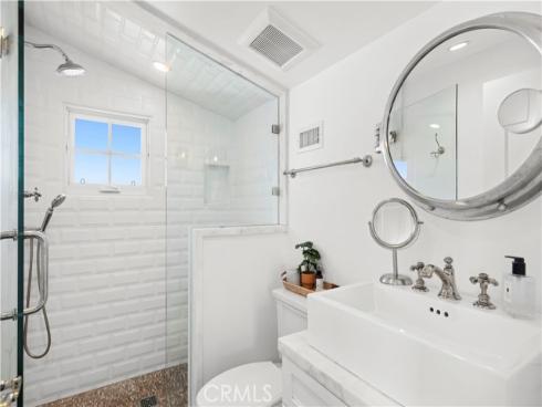 718  Poinsettia   Avenue, Corona del Mar, CA