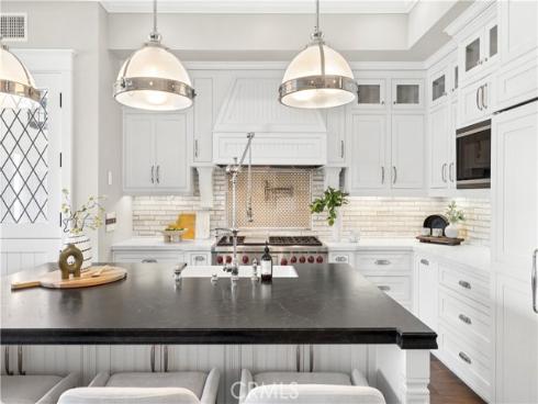 718  Poinsettia  , Corona del Mar, CA