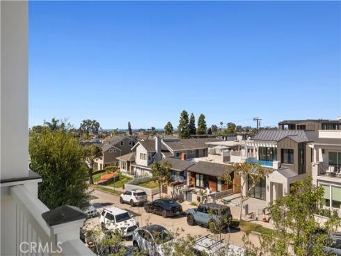 718  Poinsettia  , Corona del Mar, CA