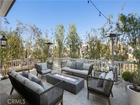 718  Poinsettia  , Corona del Mar, CA