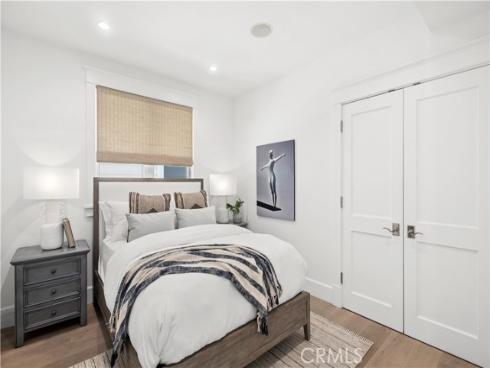 718  Poinsettia  , Corona del Mar, CA