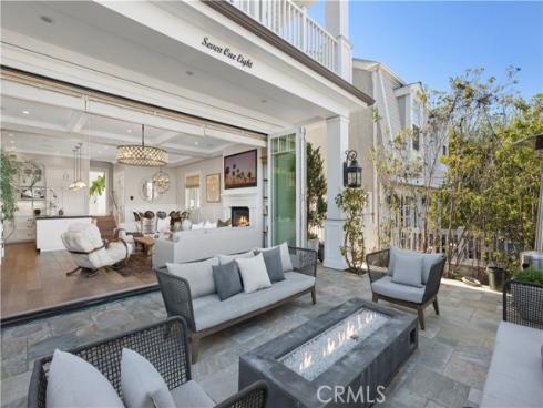 718  Poinsettia  , Corona del Mar, CA