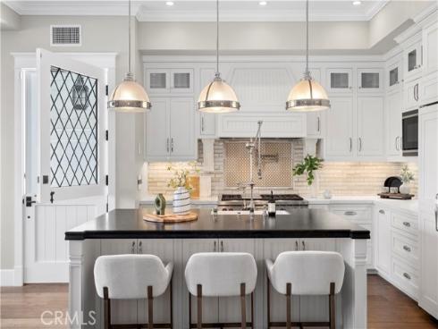 718  Poinsettia  , Corona del Mar, CA