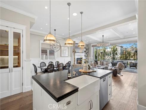 718  Poinsettia  , Corona del Mar, CA