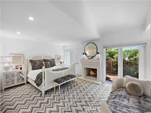 23  Canyon Crest  , Corona del Mar, CA
