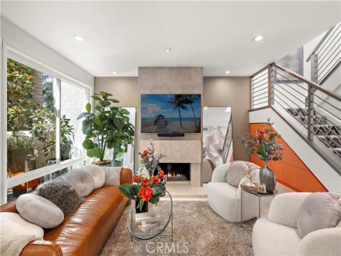 23  Canyon Crest  , Corona del Mar, CA