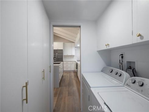 221  Larkspur   Avenue, Corona del Mar, CA