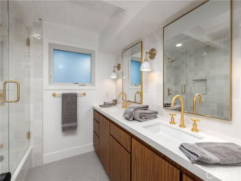 221  Larkspur   Avenue, Corona del Mar, CA