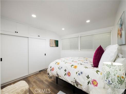 221  Larkspur   Avenue, Corona del Mar, CA