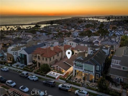 221  Larkspur   Avenue, Corona del Mar, CA