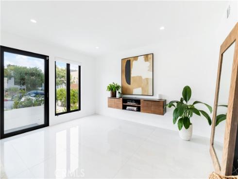 707  Begonia   Avenue, Corona del Mar, CA