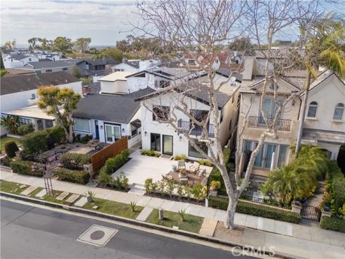 707  Begonia   Avenue, Corona del Mar, CA