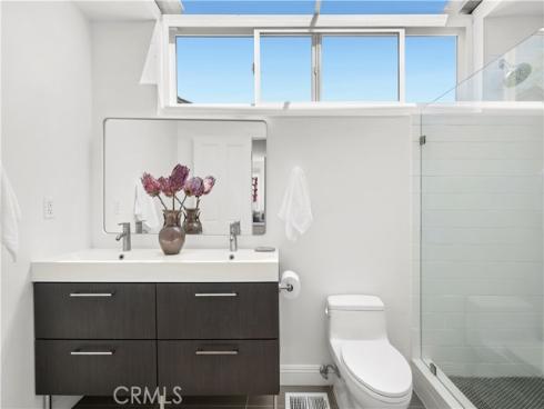 708  Iris  A  Avenue, Corona del Mar, CA
