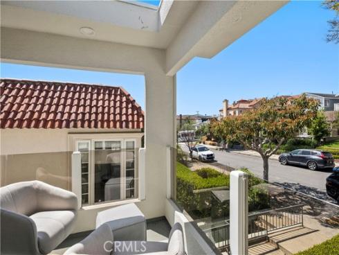 708  Iris  A  Avenue, Corona del Mar, CA