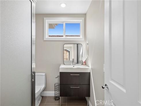 708  Iris  A  Avenue, Corona del Mar, CA