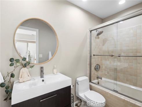 708  Iris  A  Avenue, Corona del Mar, CA