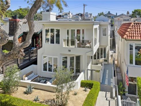 708  Iris  A  Avenue, Corona del Mar, CA