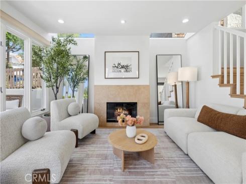 708  Iris  A  Avenue, Corona del Mar, CA