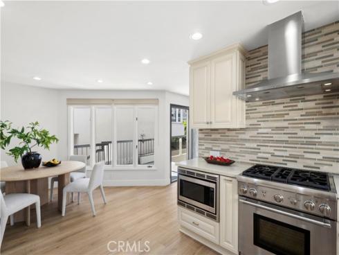 708  Iris  A  Avenue, Corona del Mar, CA