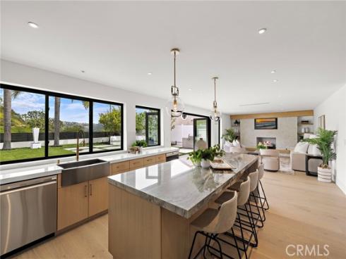 6  Monterey   Circle, Corona del Mar, CA