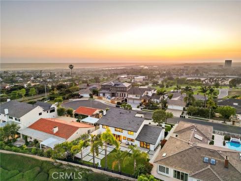 6 Monterey Circle, Corona del Mar, CA