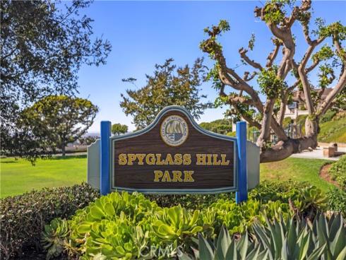 6 Monterey Circle, Corona del Mar, CA
