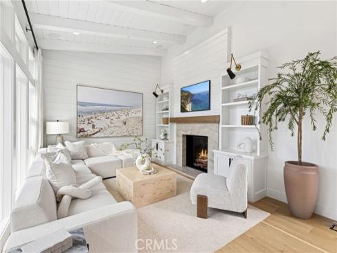 706  Poinsettia  , Corona del Mar, CA