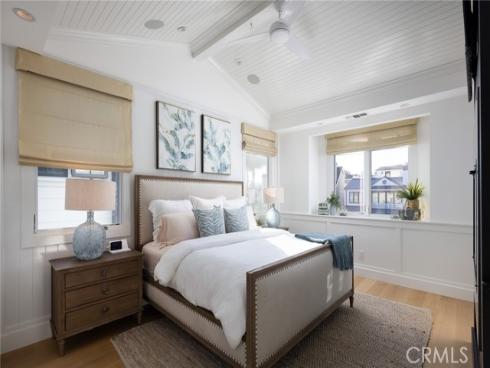 430  Marigold   Avenue, Corona del Mar, CA