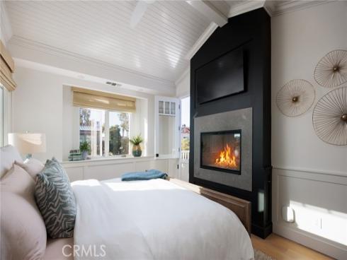 430  Marigold   Avenue, Corona del Mar, CA